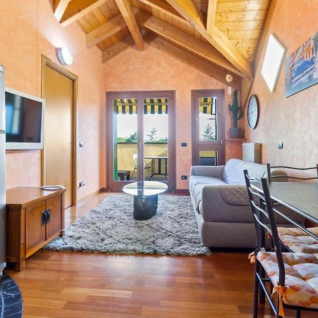 Lovely Orange House Viggiu Екстер'єр фото